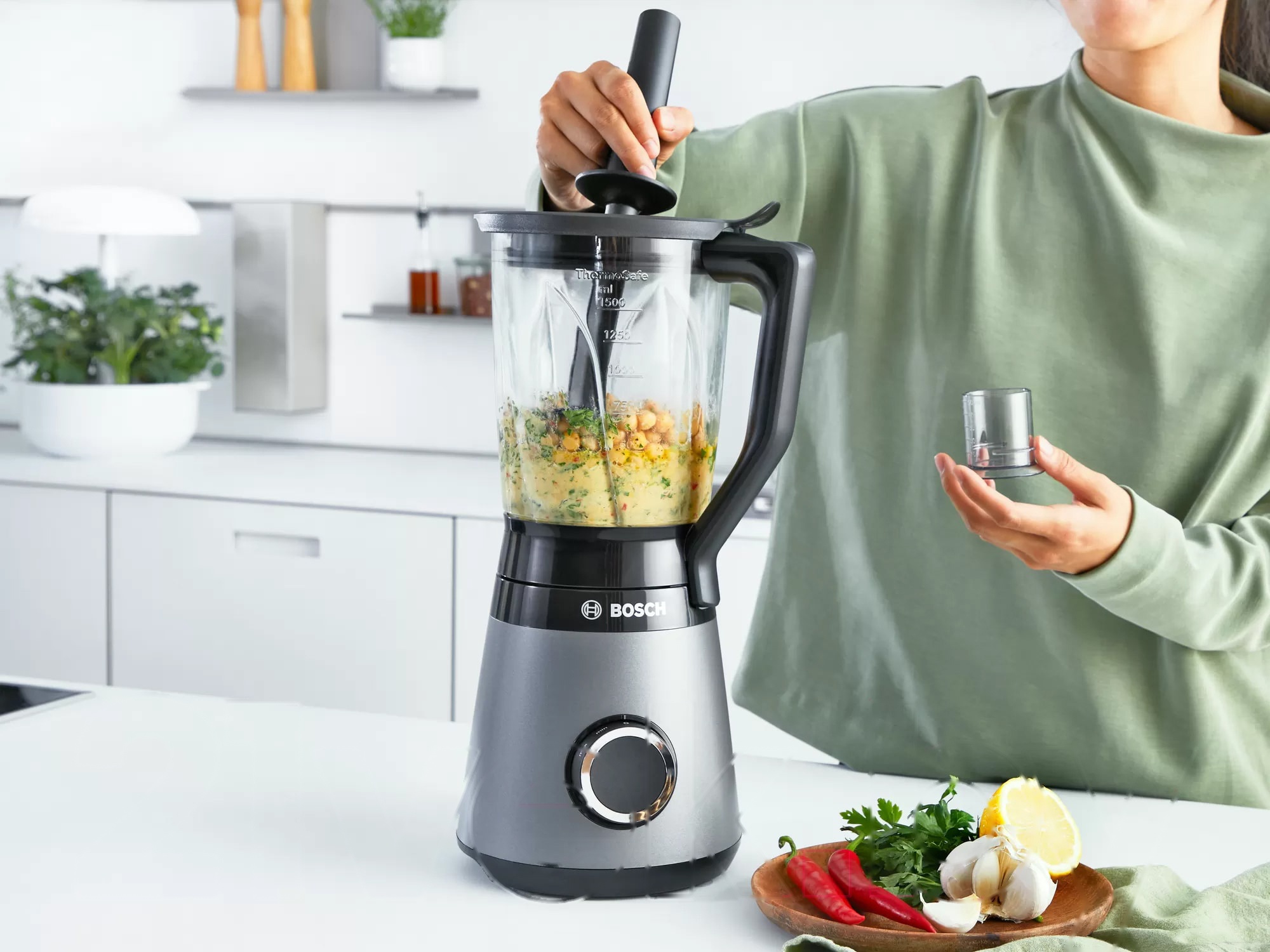 Покупка товаров в Беларуси, рассрочка, кредит, лизинг, оплата частями на platipotom.by, удобная доставка - фото блендер стационарный bosch vitapower serie 4 mmb6172s (серебристый) 