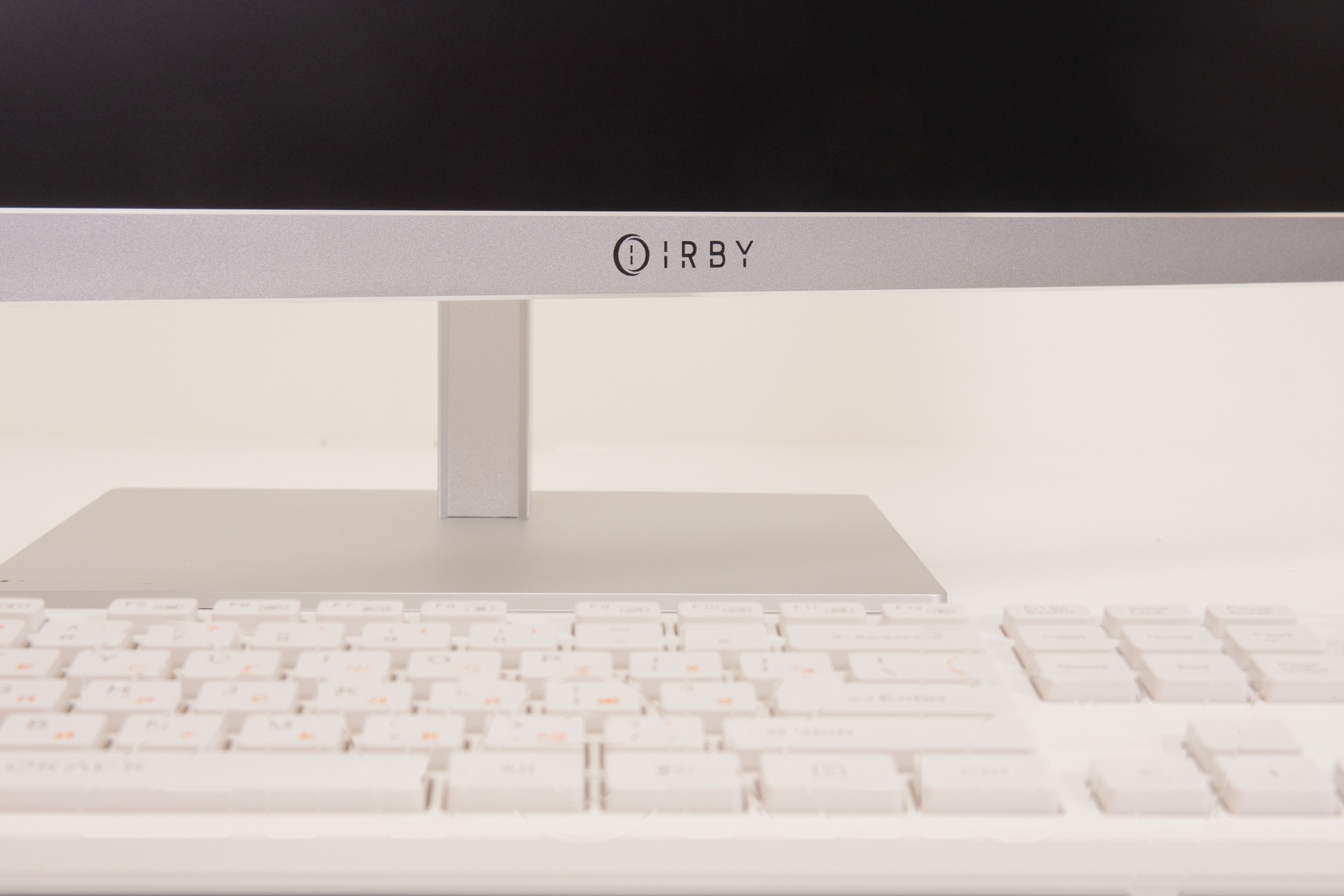 Покупка товаров в Беларуси, рассрочка, кредит, лизинг, оплата частями на platipotom.by, удобная доставка - фото моноблок irby pro2 27-w-i5124-16-0-1-n-h610-010 