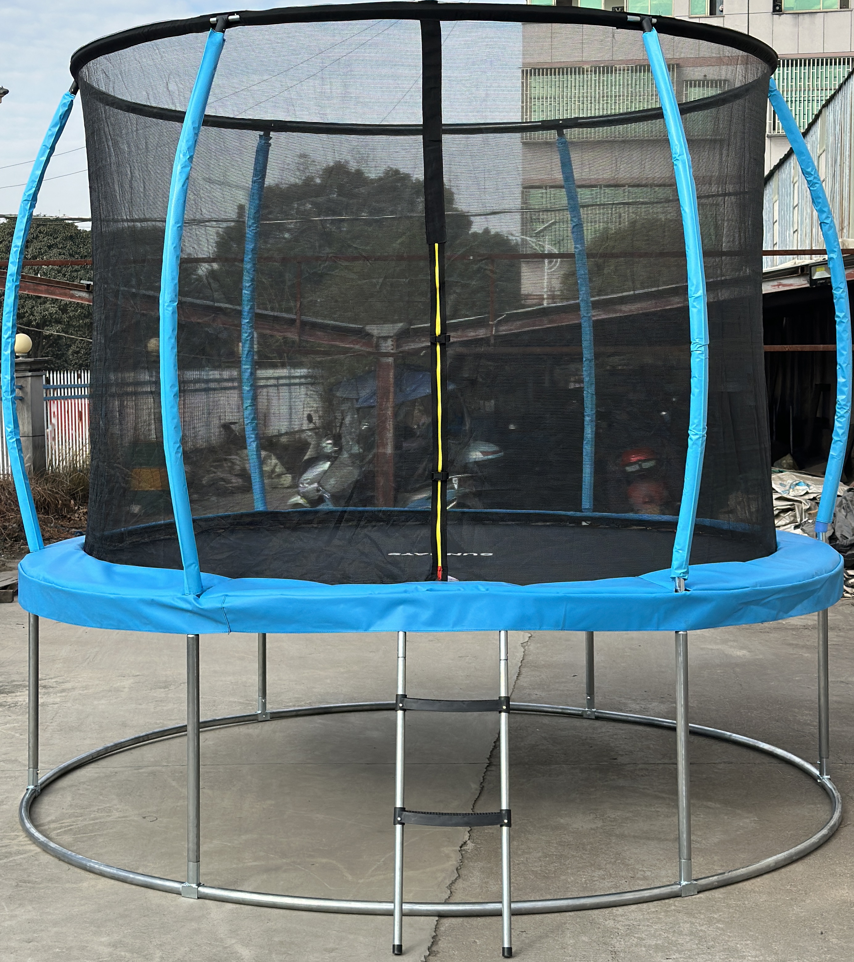 Покупка товаров в Беларуси, рассрочка, кредит, лизинг, оплата частями на platipotom.by, удобная доставка - фото батут sundays favorite premium 8ft (голубой, с сеткой, с лестницей) 