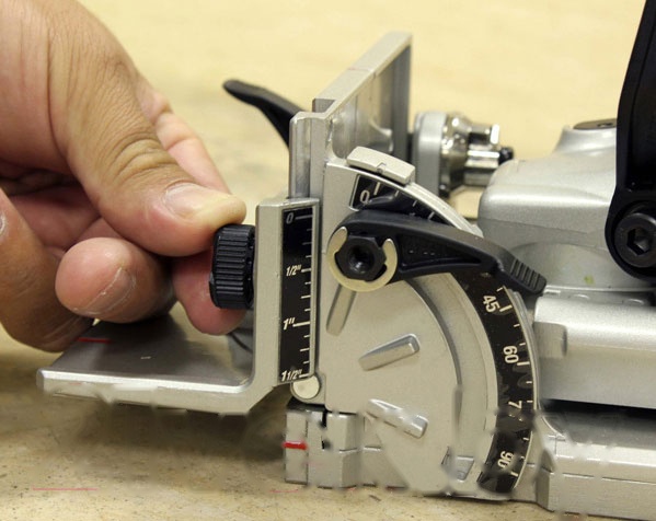 Покупка товаров в Беларуси, рассрочка, кредит, лизинг, оплата частями на platipotom.by, удобная доставка - фото профессиональный фрезер makita pj7000 