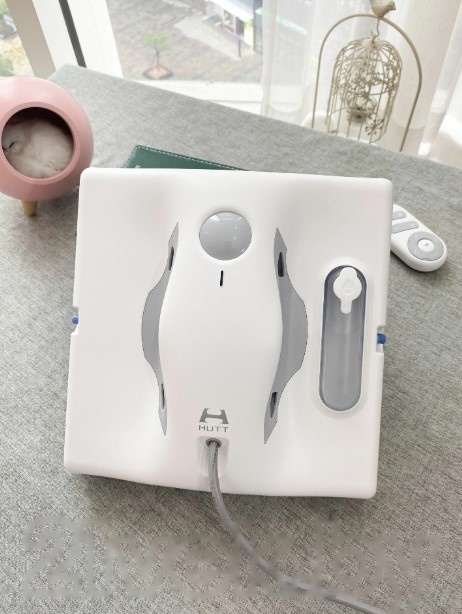 Покупка товаров в Беларуси, рассрочка, кредит, лизинг, оплата частями на platipotom.by, удобная доставка - фото робот-мойщик окон hutt w8 